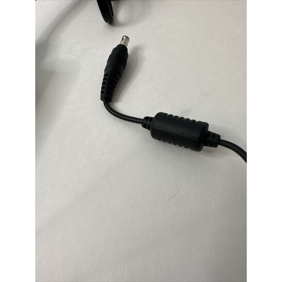 Direct TV AC Adapter Power Supply Model EPS10R1-15, Output 12V 1.5A, 18 W - Picture 4 of 7